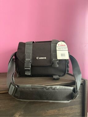 NWT Canon Gadget Bag 300DG - DSLR Camera Case